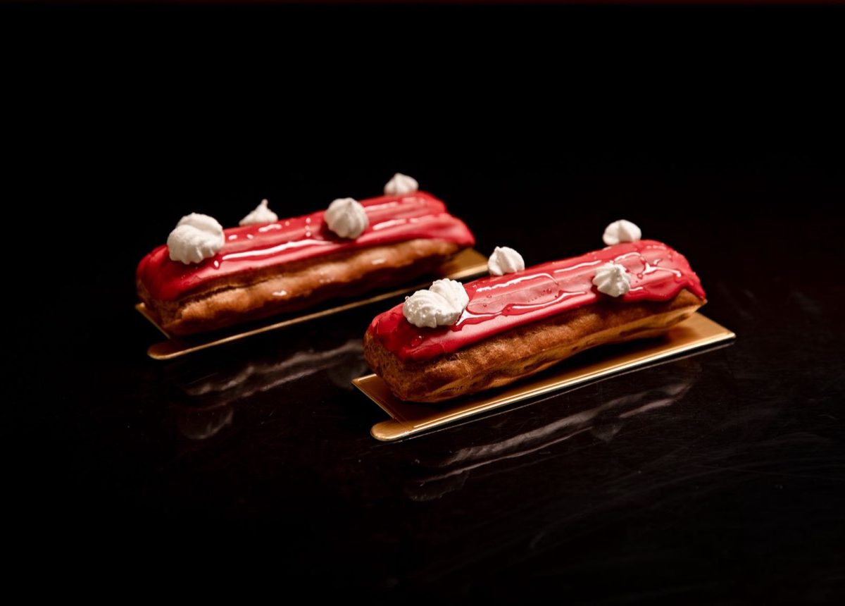Décorer les éclairs comme un pro : techniques et glaçages