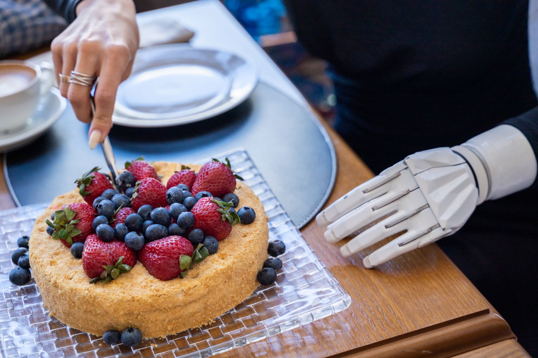 Thermomix ou robot pâtissier : lequel pour préparer des